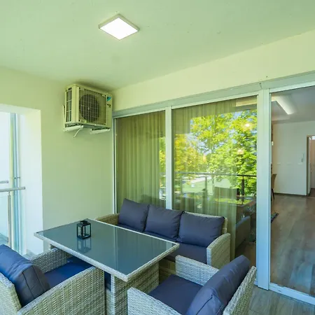 Apartament Blue Azure Zamárdi