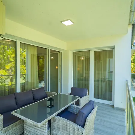 Blue Azure Apartment Zamardi