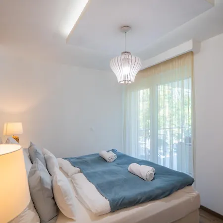 Apartment Blue Azure Zamardi